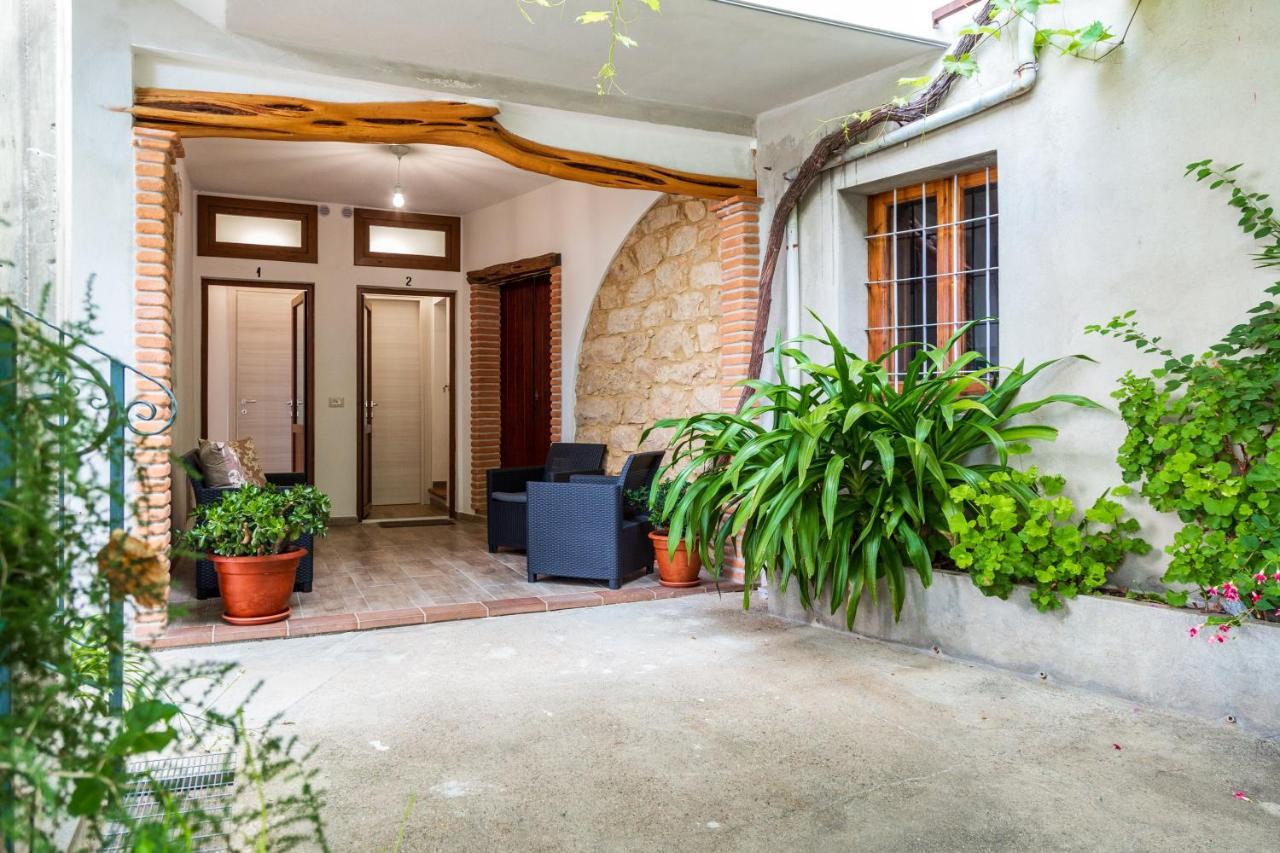 Apartamento Dommu Anna Baunei Exterior foto