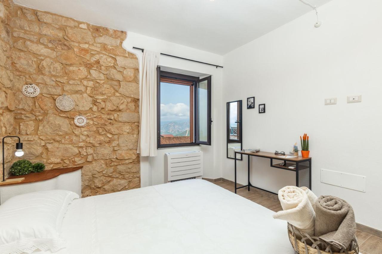 Apartamento Dommu Anna Baunei Exterior foto